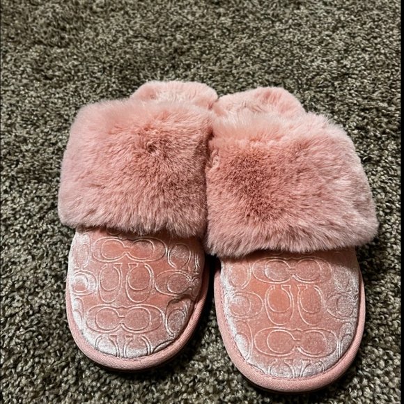 Coach Pink Zuri Slippers - Size 7